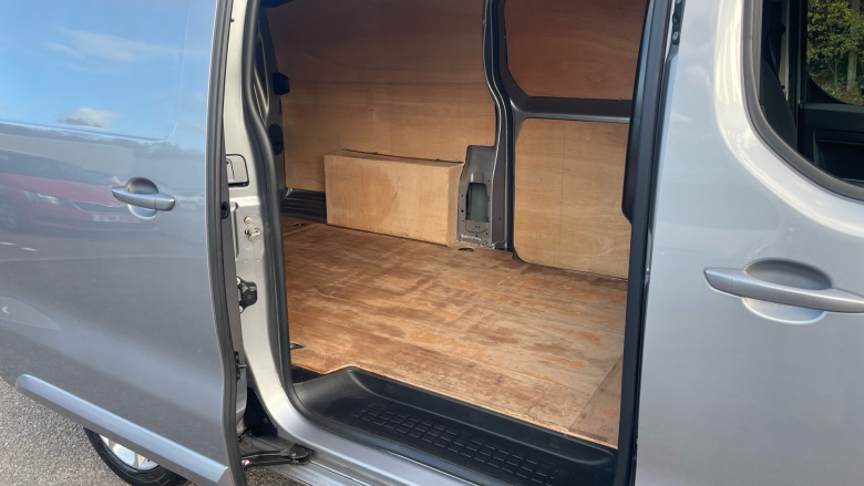 Citroen Dispatch Xl Diesel 1400 2.0 BlueHDi 145 Van Driver Edition EAT8